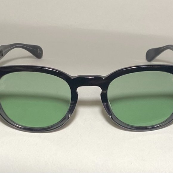 OLIVER PEOPLES Sunglasses